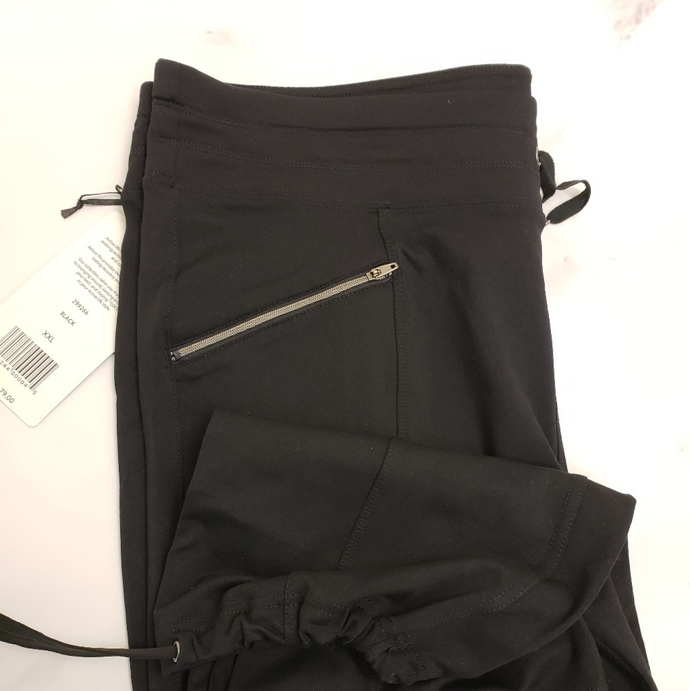 Active wear capris